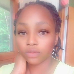 Meet your Posher, Omobolanle